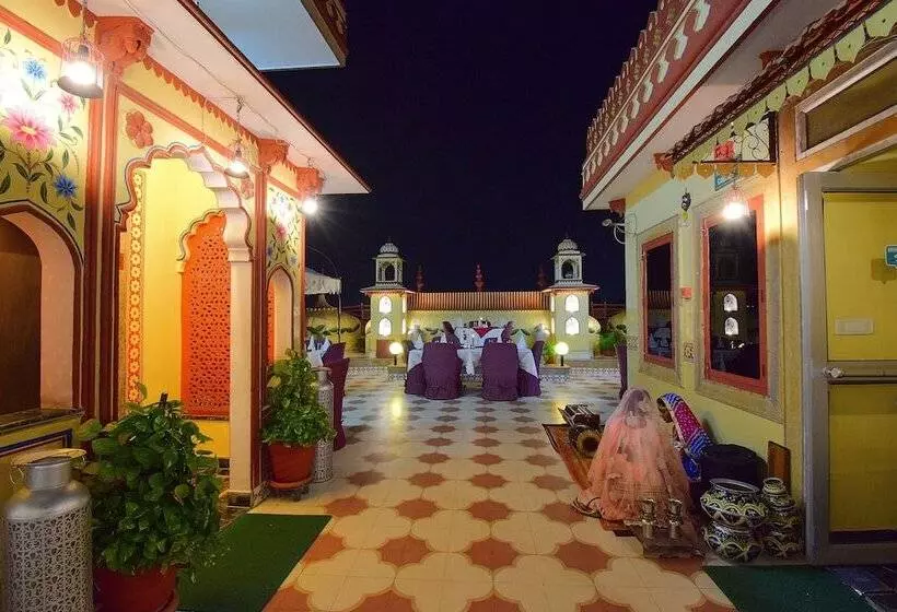 هتل Umaid Mahal A Heritage Style Boutique