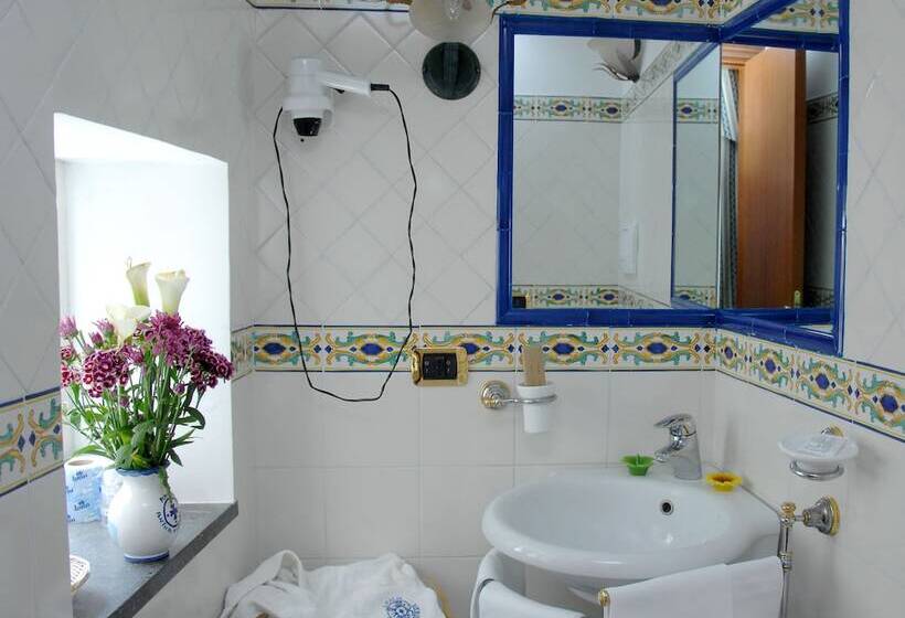 فندق Antica Repubblica In Amalfi Center At 100mt From The Sea