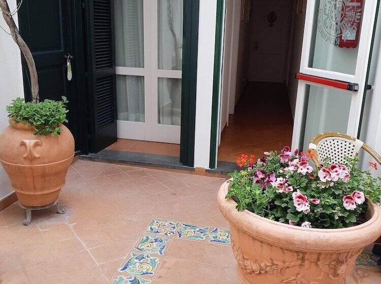 فندق Antica Repubblica In Amalfi Center At 100mt From The Sea