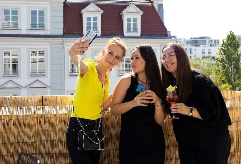 ホテル a&o München Hackerbrücke