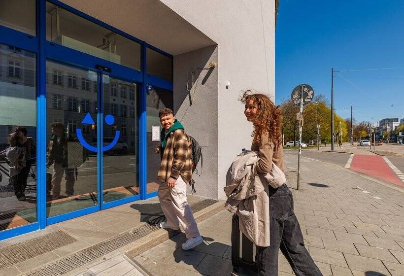 ホテル a&o München Hackerbrücke