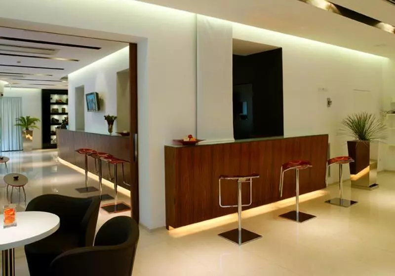 호텔 Card International