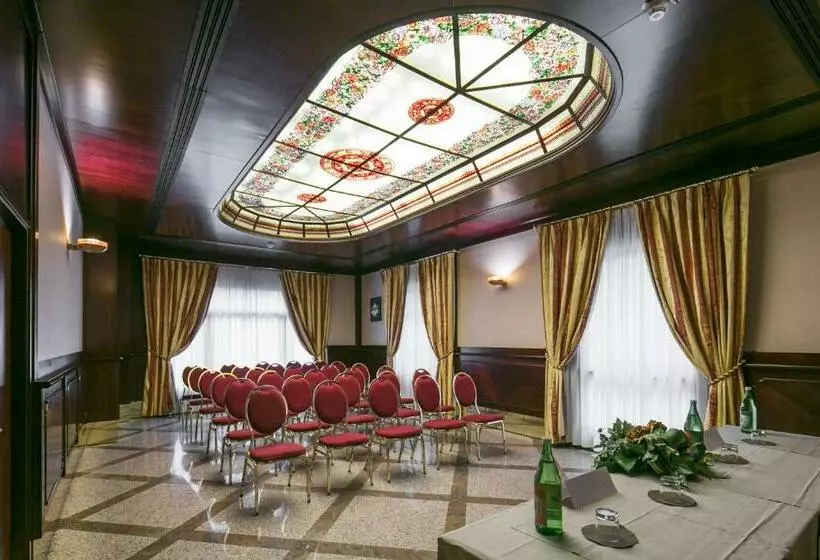 فندق Falco D'oro