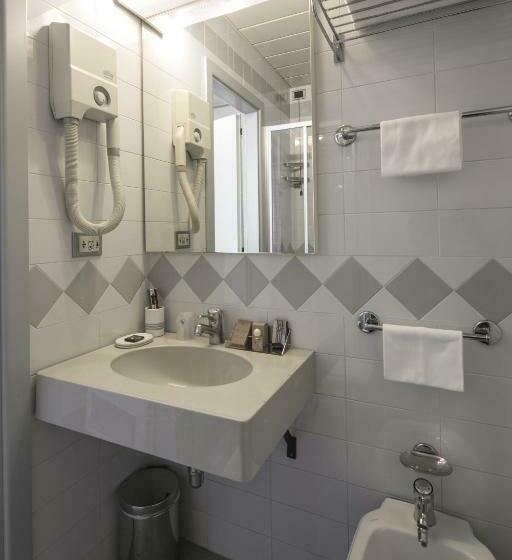 Отель Falco D'oro