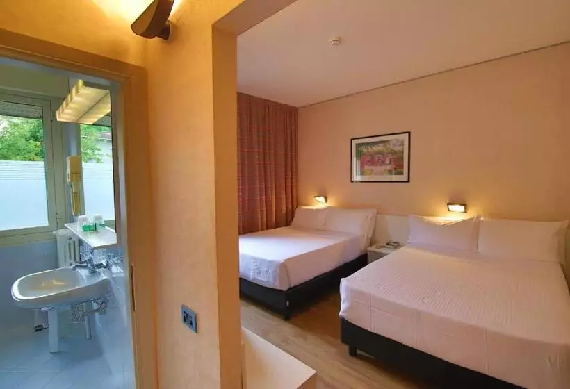 فندق Falco D'oro