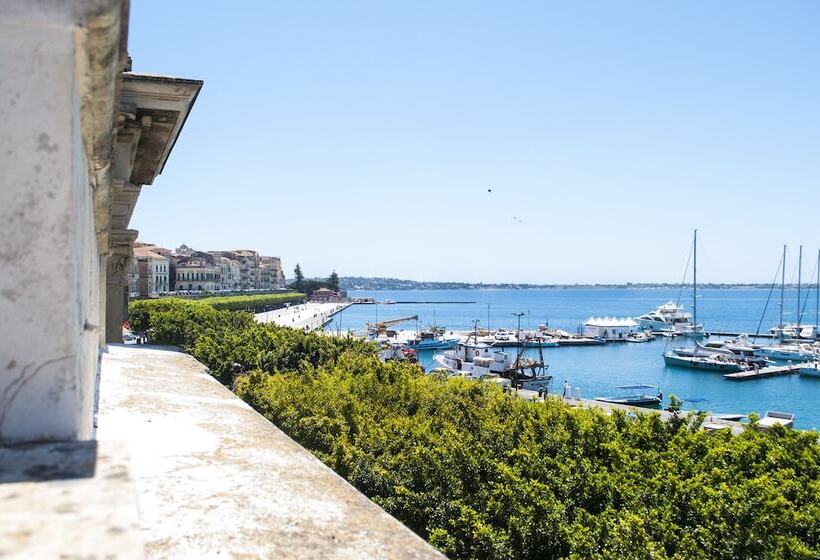 Hotel L Approdo Delle Sirene