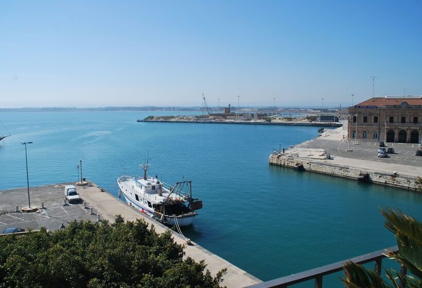 Hotel L Approdo Delle Sirene