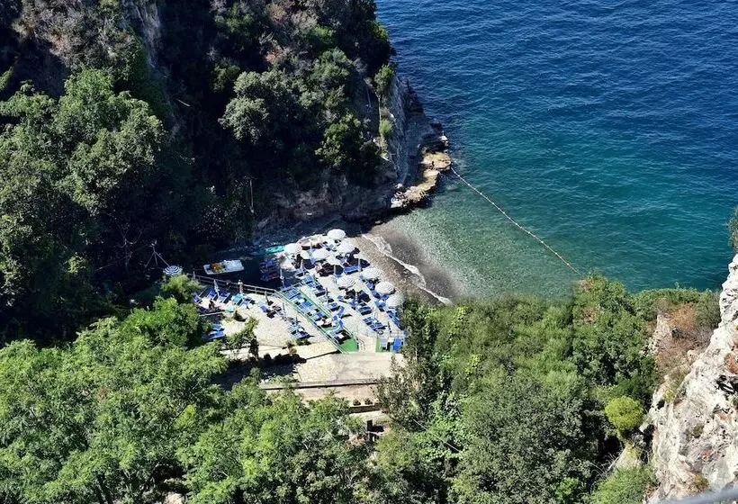 酒店 La Tonnarella