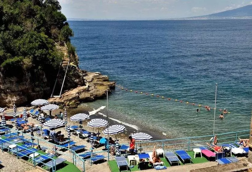 酒店 La Tonnarella