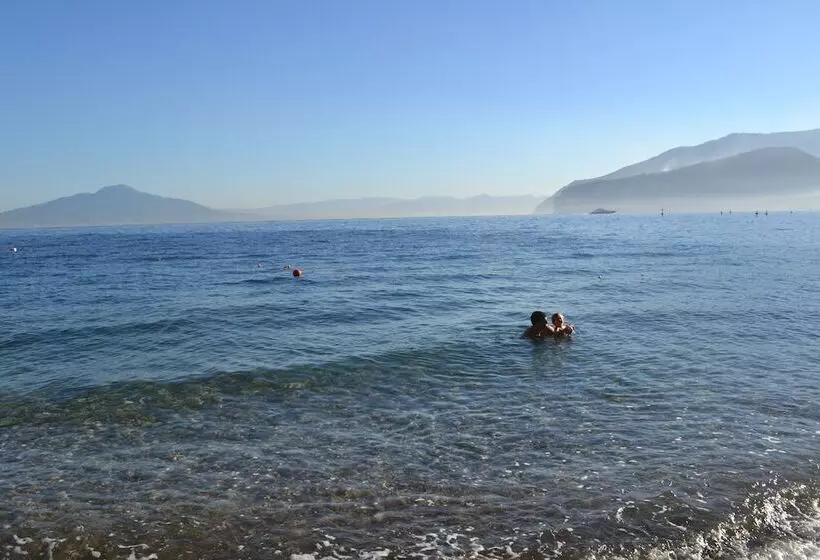 酒店 La Tonnarella