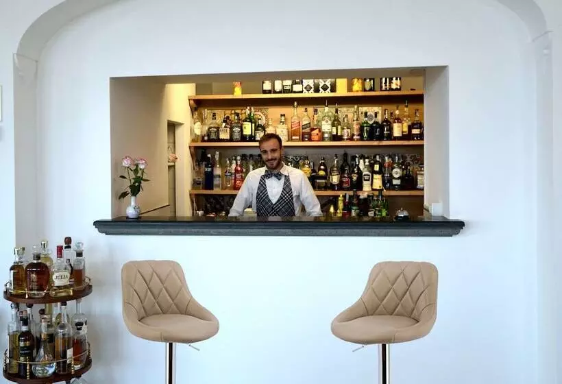 酒店 La Tonnarella