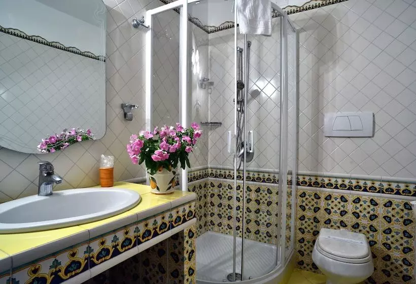 酒店 La Tonnarella