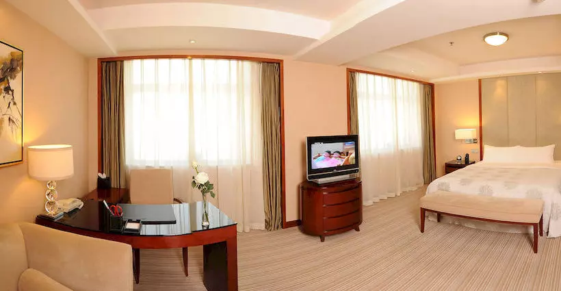 هتل Dalian Liangyun