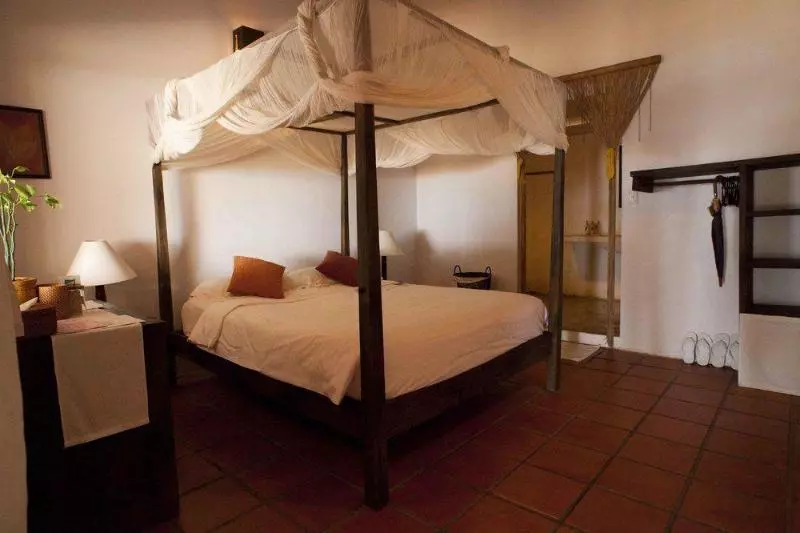 هتل Mango Bay Resort