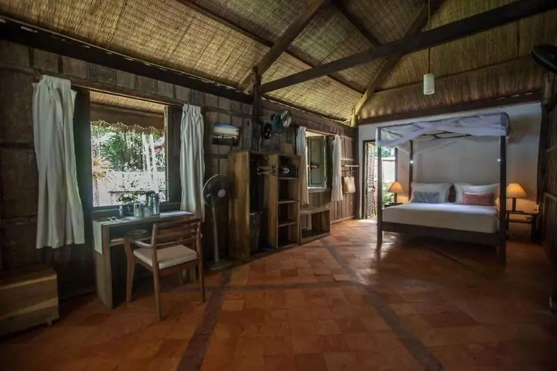 هتل Mango Bay Resort