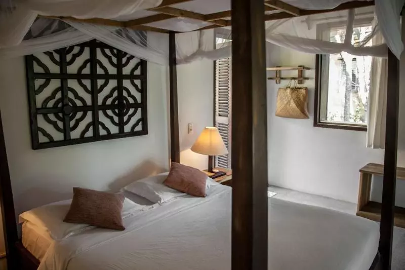 هتل Mango Bay Resort