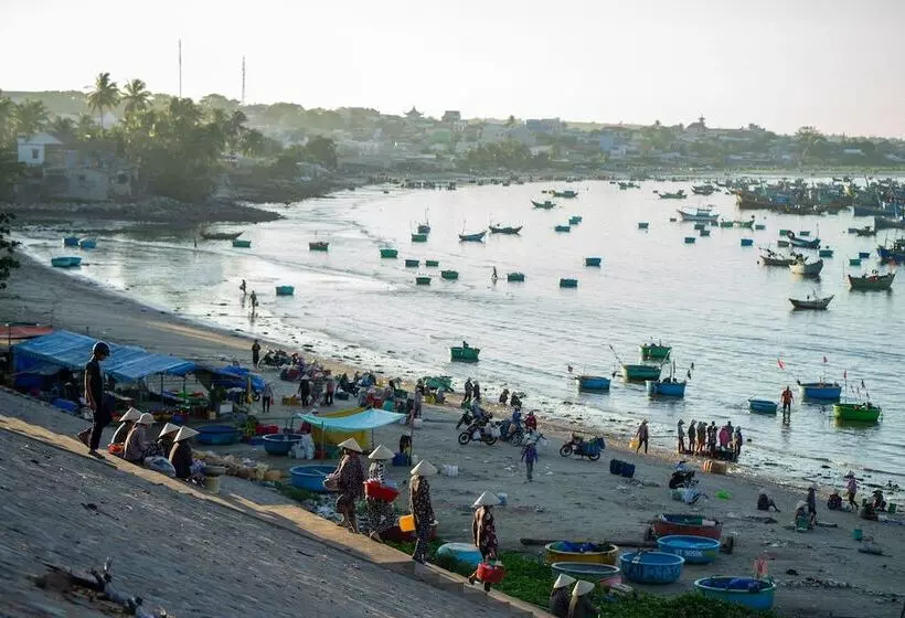 هتل Pandanus Resort