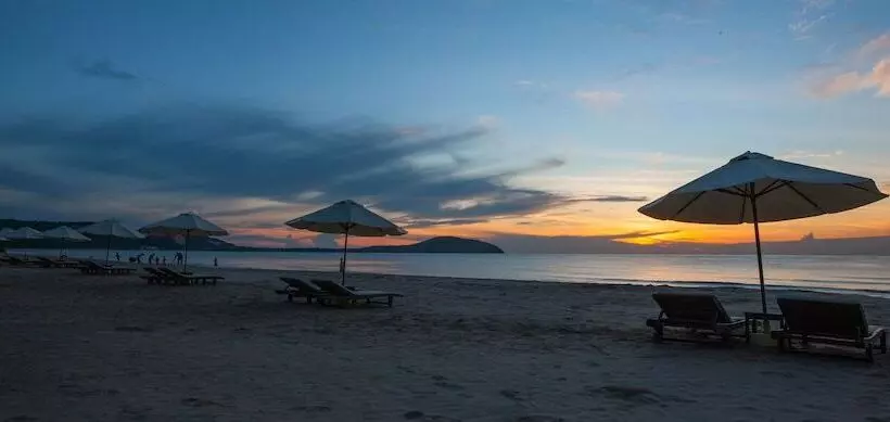 هتل Pandanus Resort