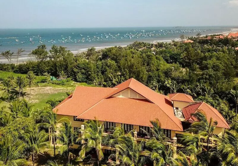 هتل Pandanus Resort