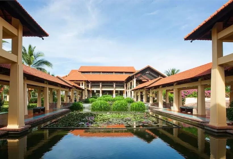 هتل Pandanus Resort