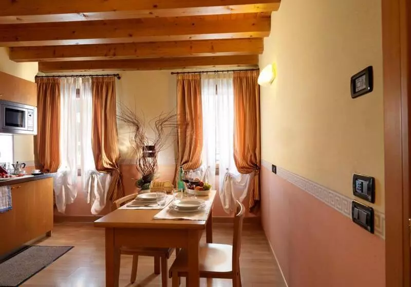 Отель & Residence Roma