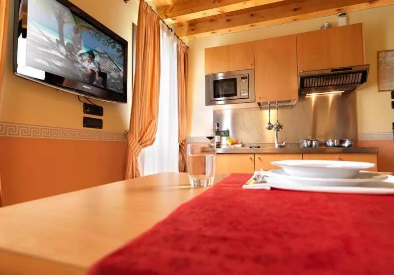 Отель & Residence Roma