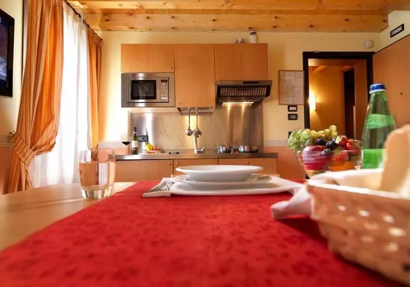 Отель & Residence Roma