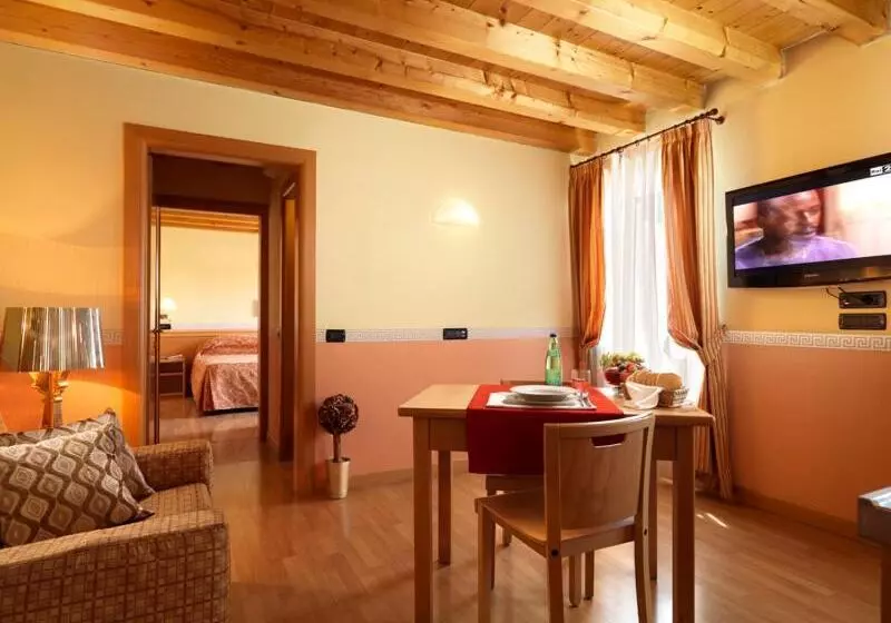 Отель & Residence Roma