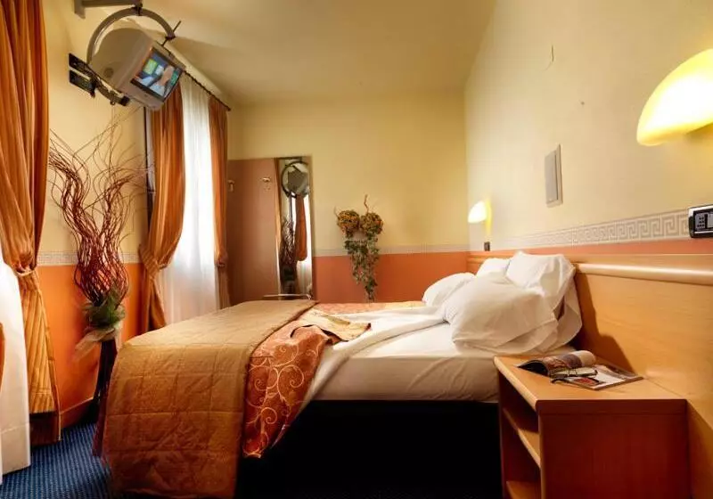 Отель & Residence Roma