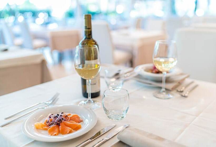 בית מלון כפרי Rex