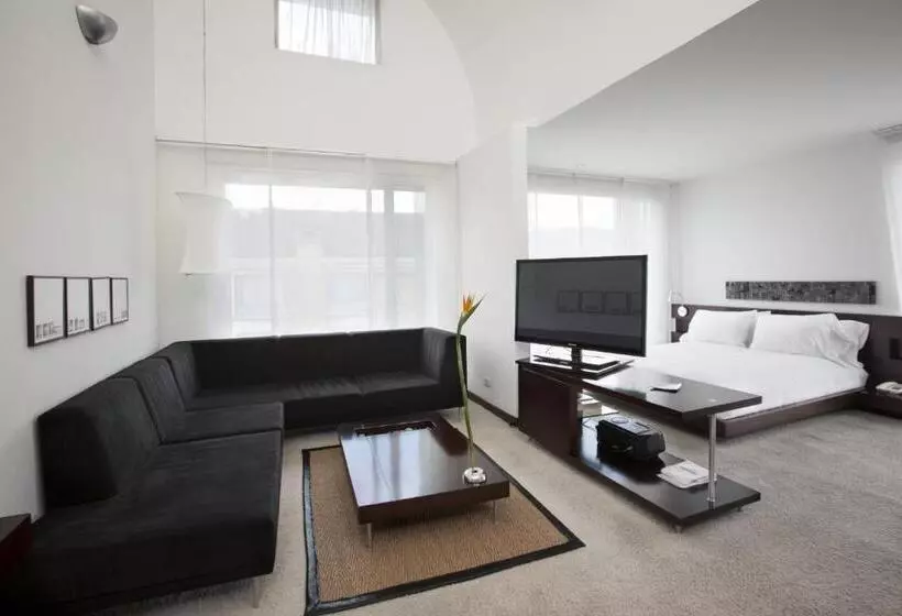 호텔 Richmond Suites