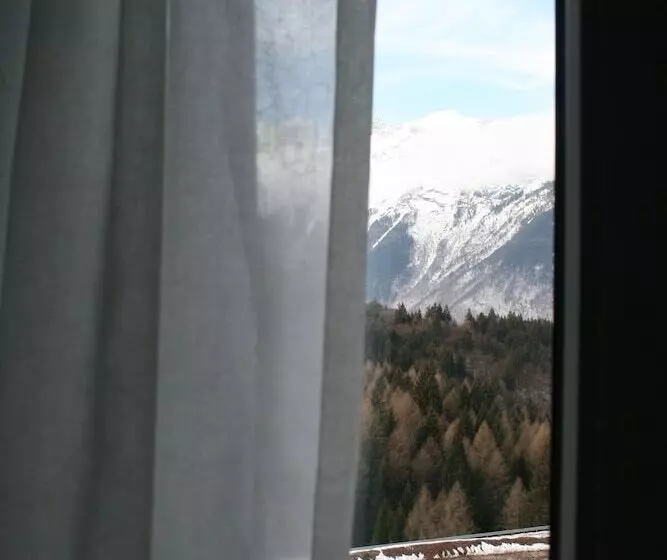 Отель Santellina