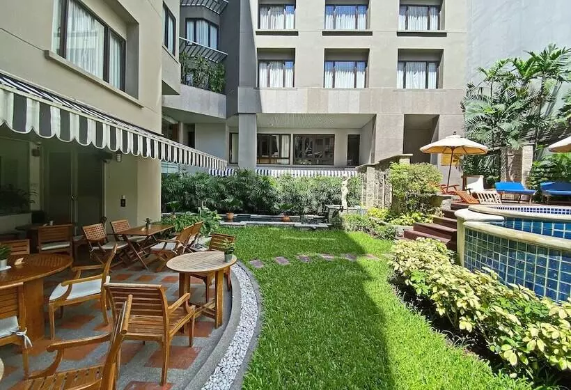 ホテル Silom Serene A Boutique