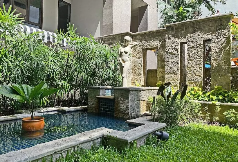 ホテル Silom Serene A Boutique