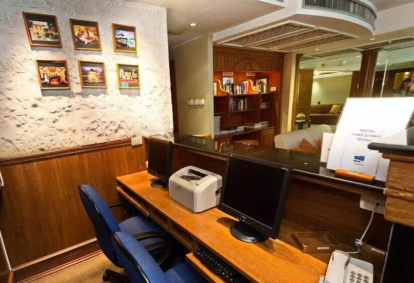 ホテル Silom Serene A Boutique