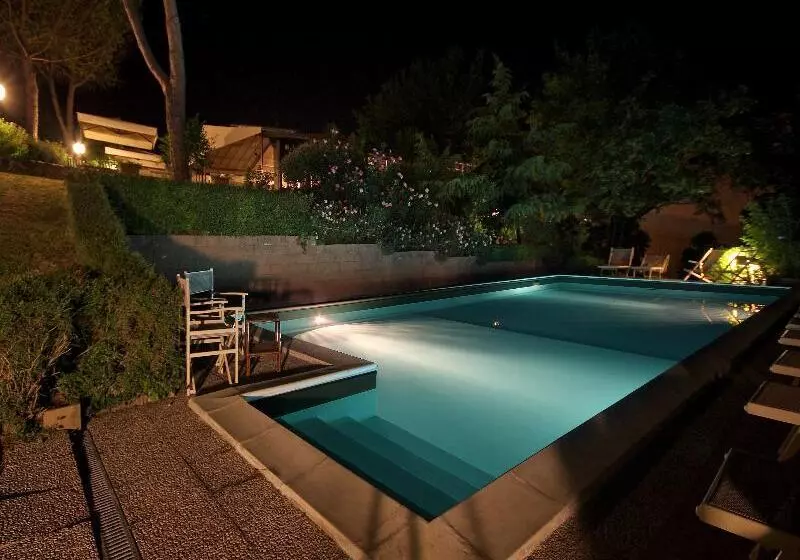 Отель Tenuta Il Burchio