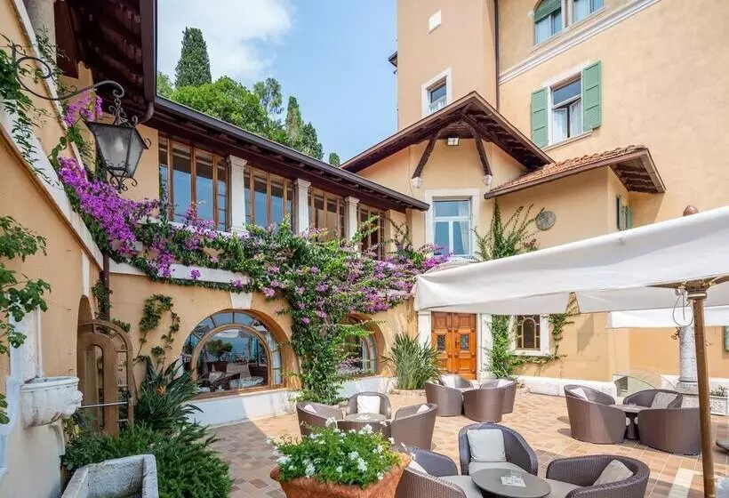 هتل Villa Del Sogno