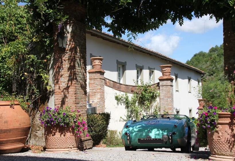 هتل Villa Michaela