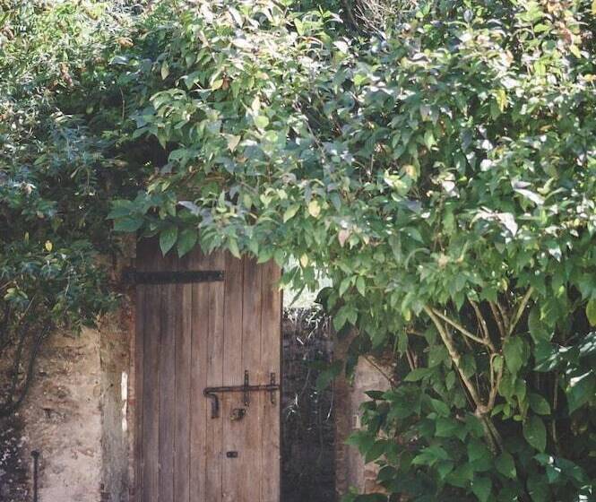 هتل Villa Michaela