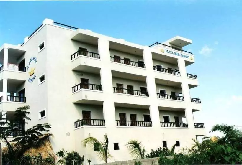 Plaza Real Resort