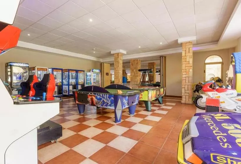 Best Alcázar Hotel y Apartamentos