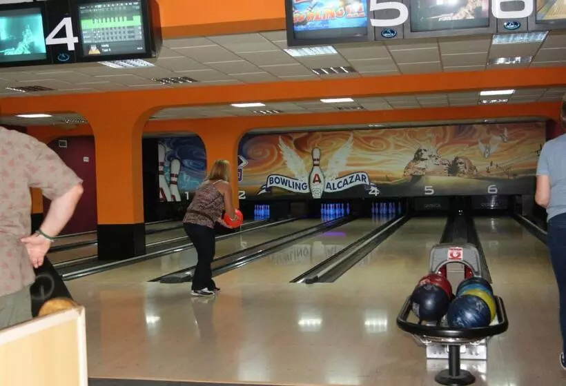 Best Alcázar Hotel y Apartamentos