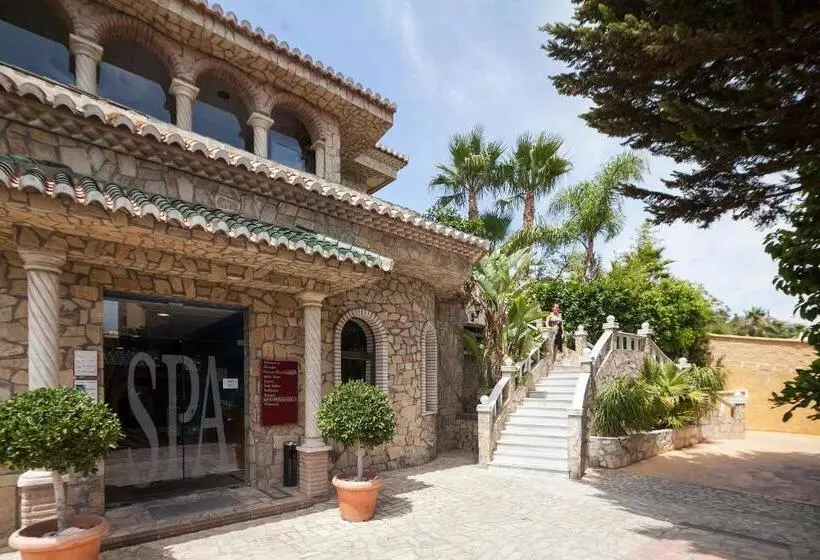 Best Alcázar Hotel y Apartamentos