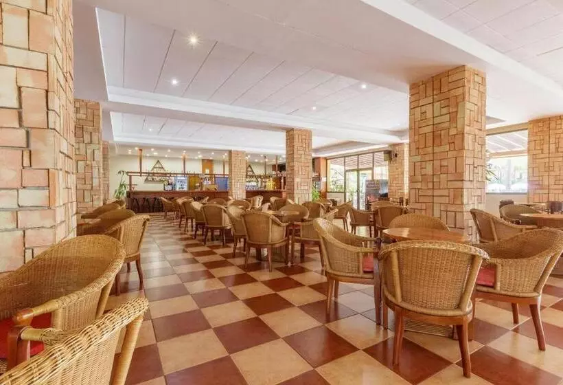 Best Alcázar Hotel y Apartamentos