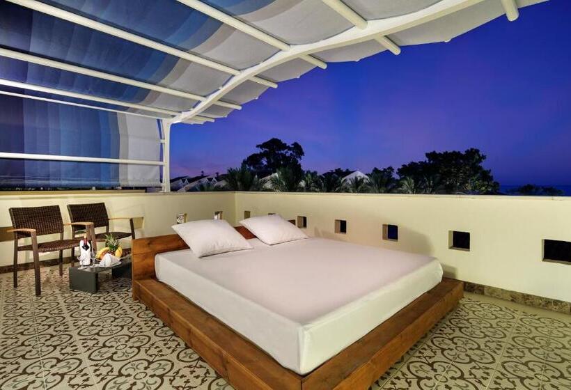 Crystal Aura Beach Resort & Spa Ultimate All Inclusive