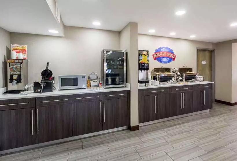 酒店 Baymont By Wyndham Clarksville