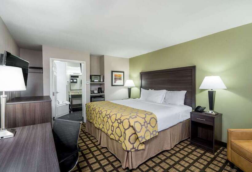 فندق Baymont By Wyndham Clarksville