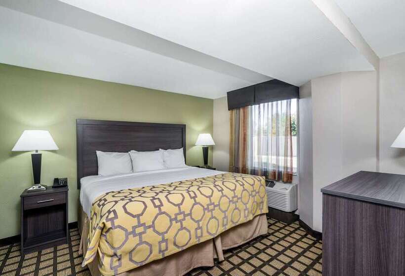 فندق Baymont By Wyndham Clarksville