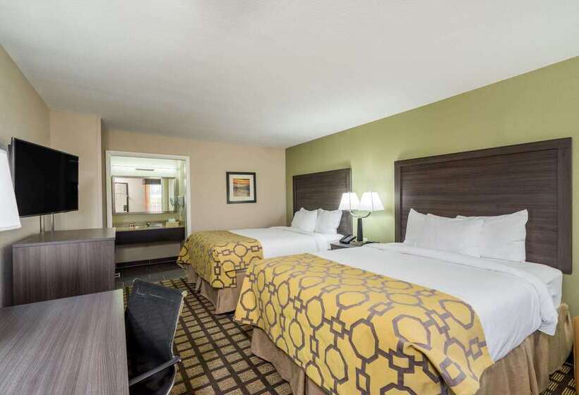 فندق Baymont By Wyndham Clarksville