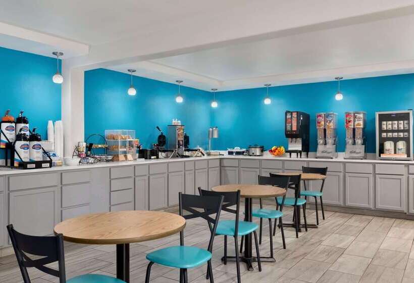 ホテル Baymont By Wyndham Des Moines North